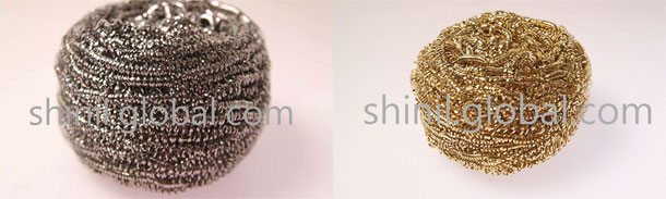 Stainless-steel-scourer
